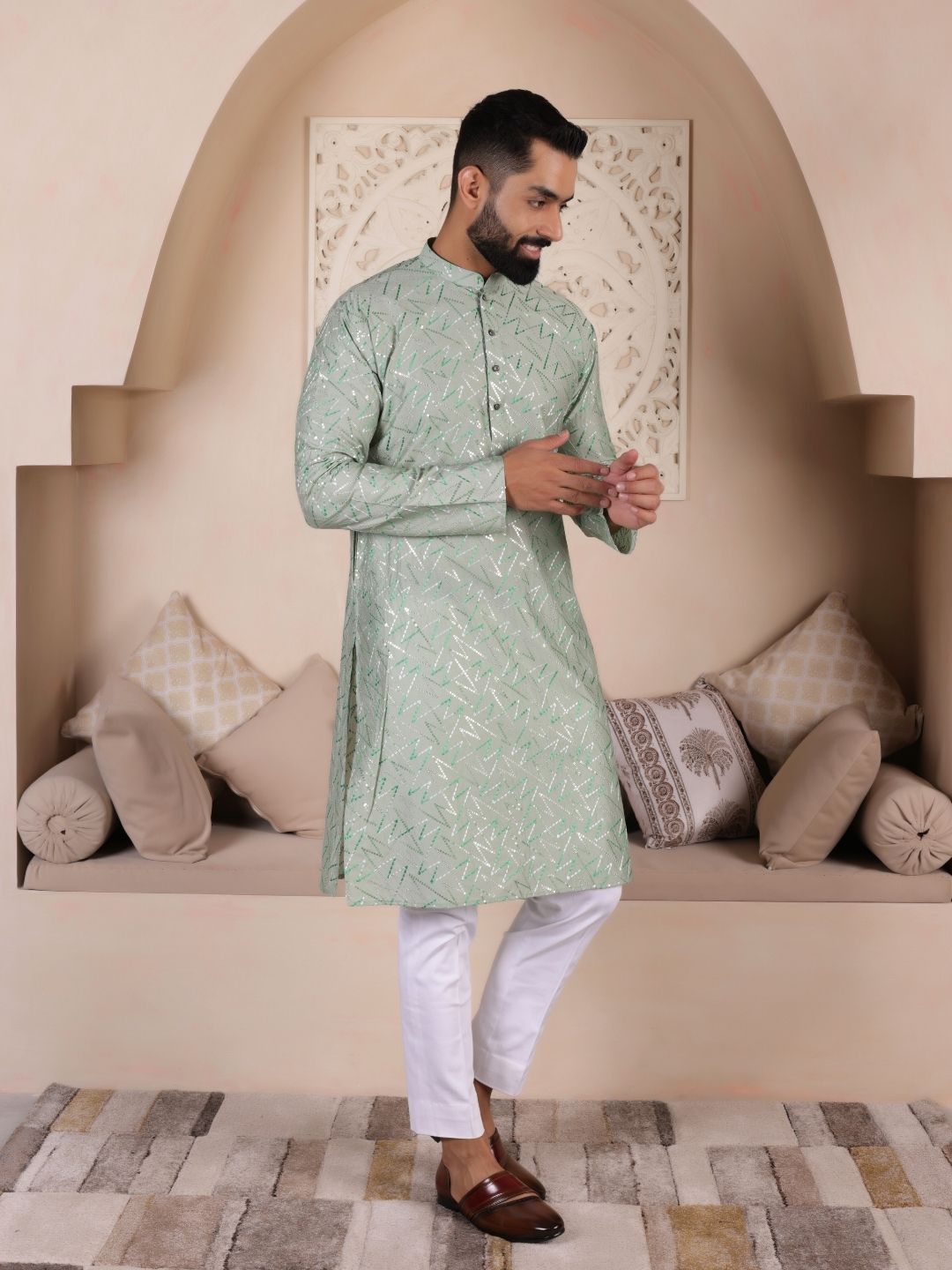 Men Ethnic Motifs Printed Flared Sleeves Thread Work Handloom Kurta