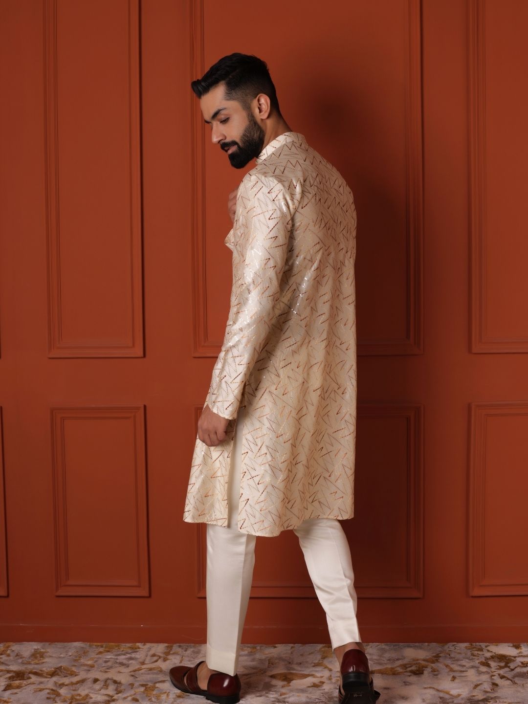 Men Ethnic Motifs Printed Thread Work Handloom Kurta