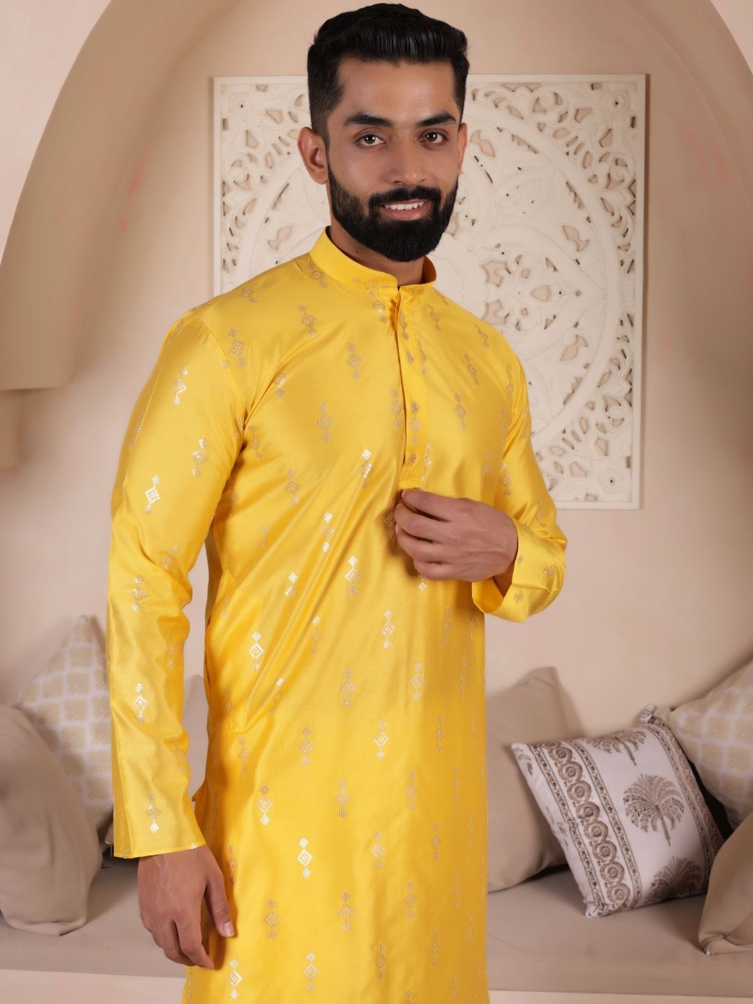 Sequin Embellished Mandarin Collar Straight Kurta