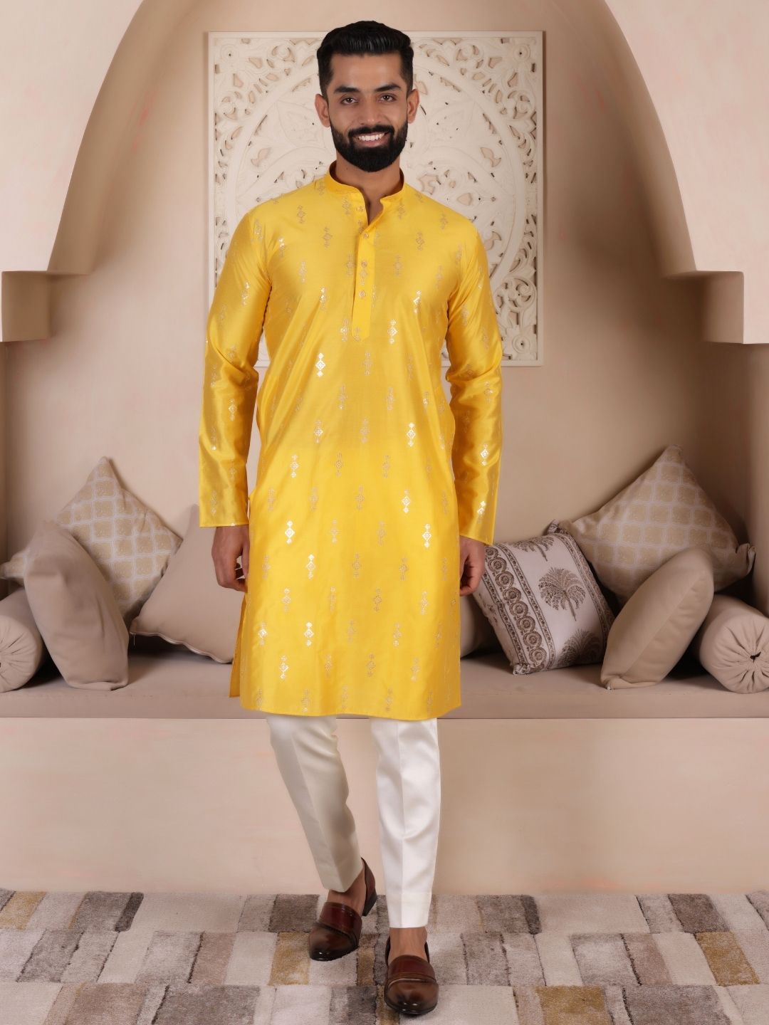 Sequin Embellished Mandarin Collar Straight Kurta