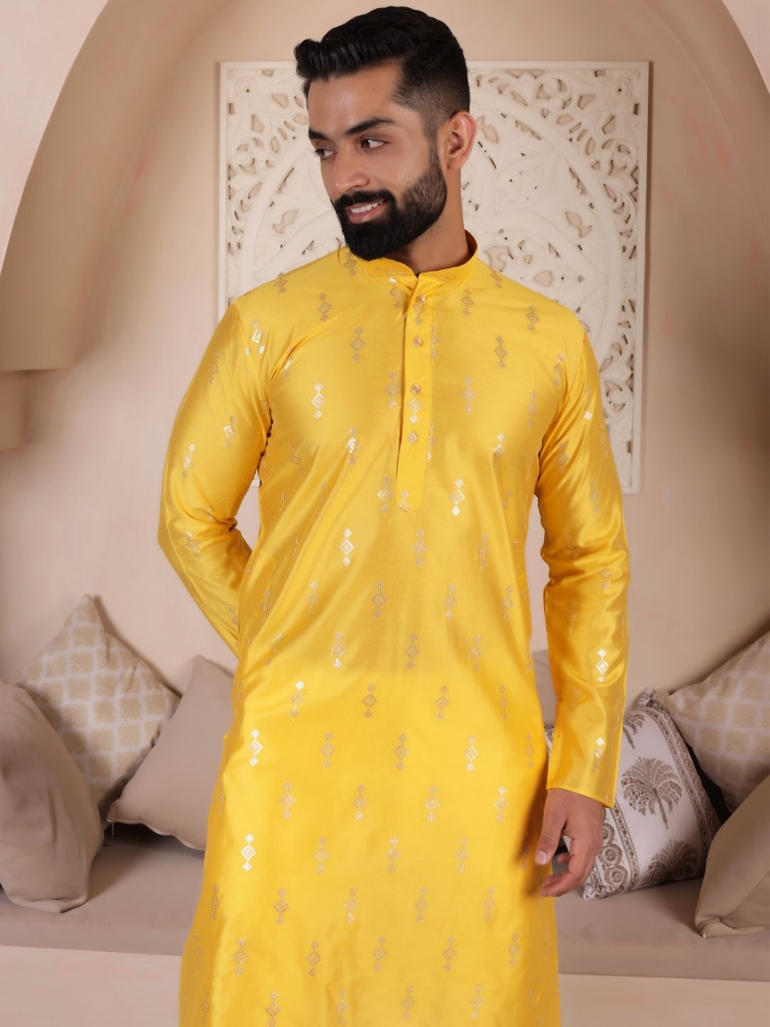 Sequin Embellished Mandarin Collar Straight Kurta