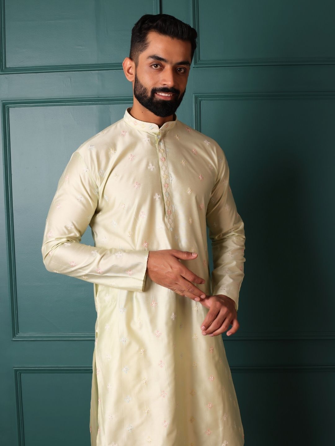 Men Embroided  Thread Work Handloom Kurta For Men