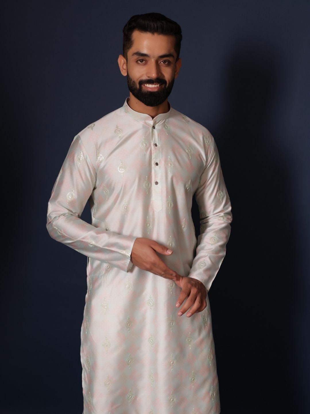 Mandarin Collar Long Sleeves Ethnic Embroidered Straight Kurta