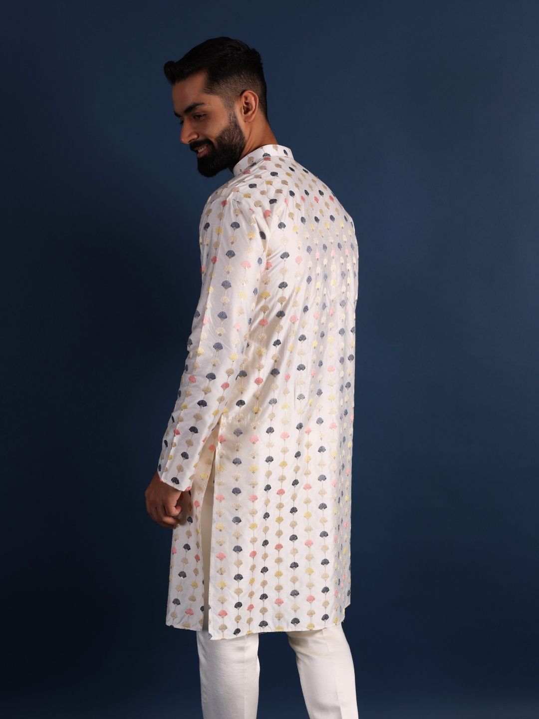 Men Quirky Thread Work Handloom Pathani Kurta