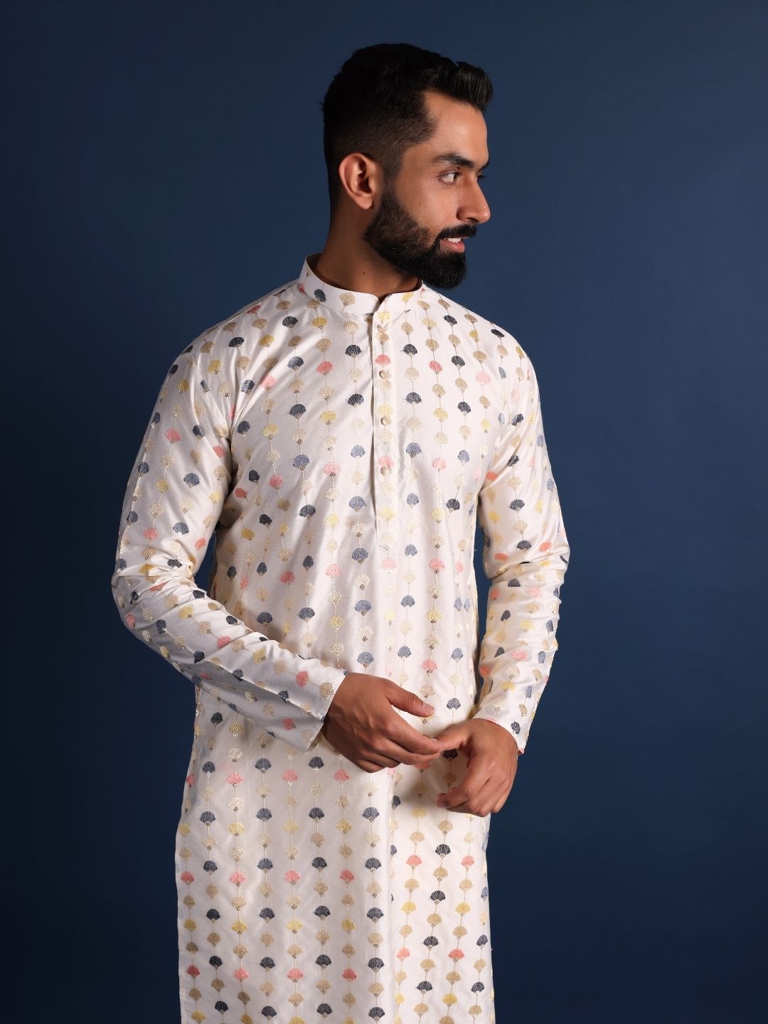 Men Quirky Thread Work Handloom Pathani Kurta