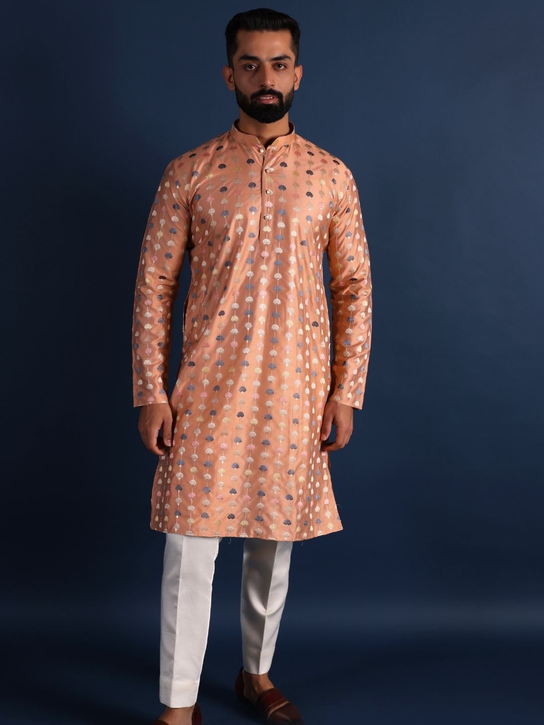 Men Geometric Thread Work Handloom Kurta