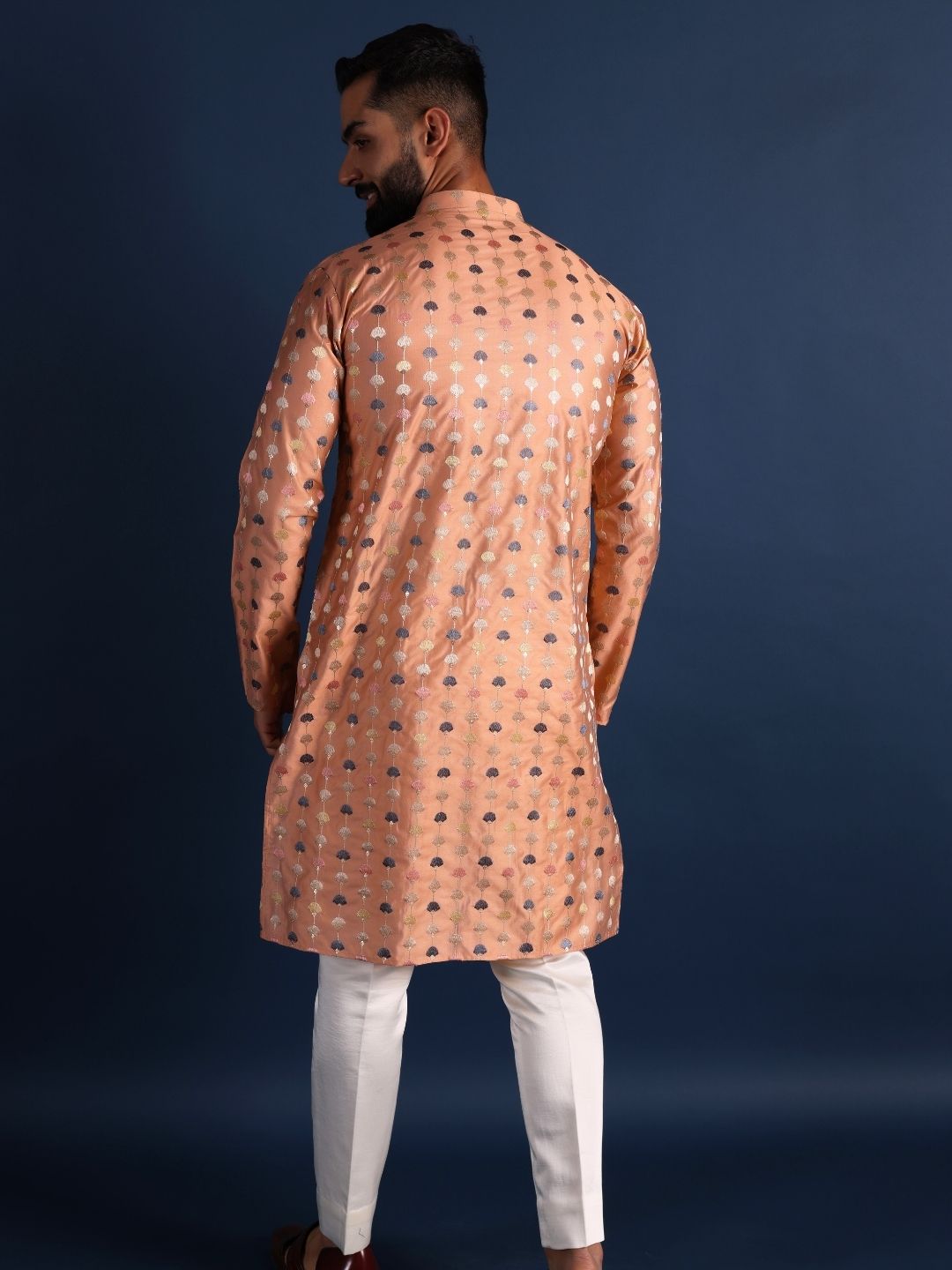 Men Geometric Thread Work Handloom Kurta